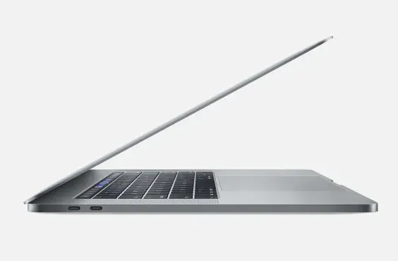 APPLE MACBOOK PRO 15 2018 i7 / 16GB - Space Grey RICONDIZIONATO