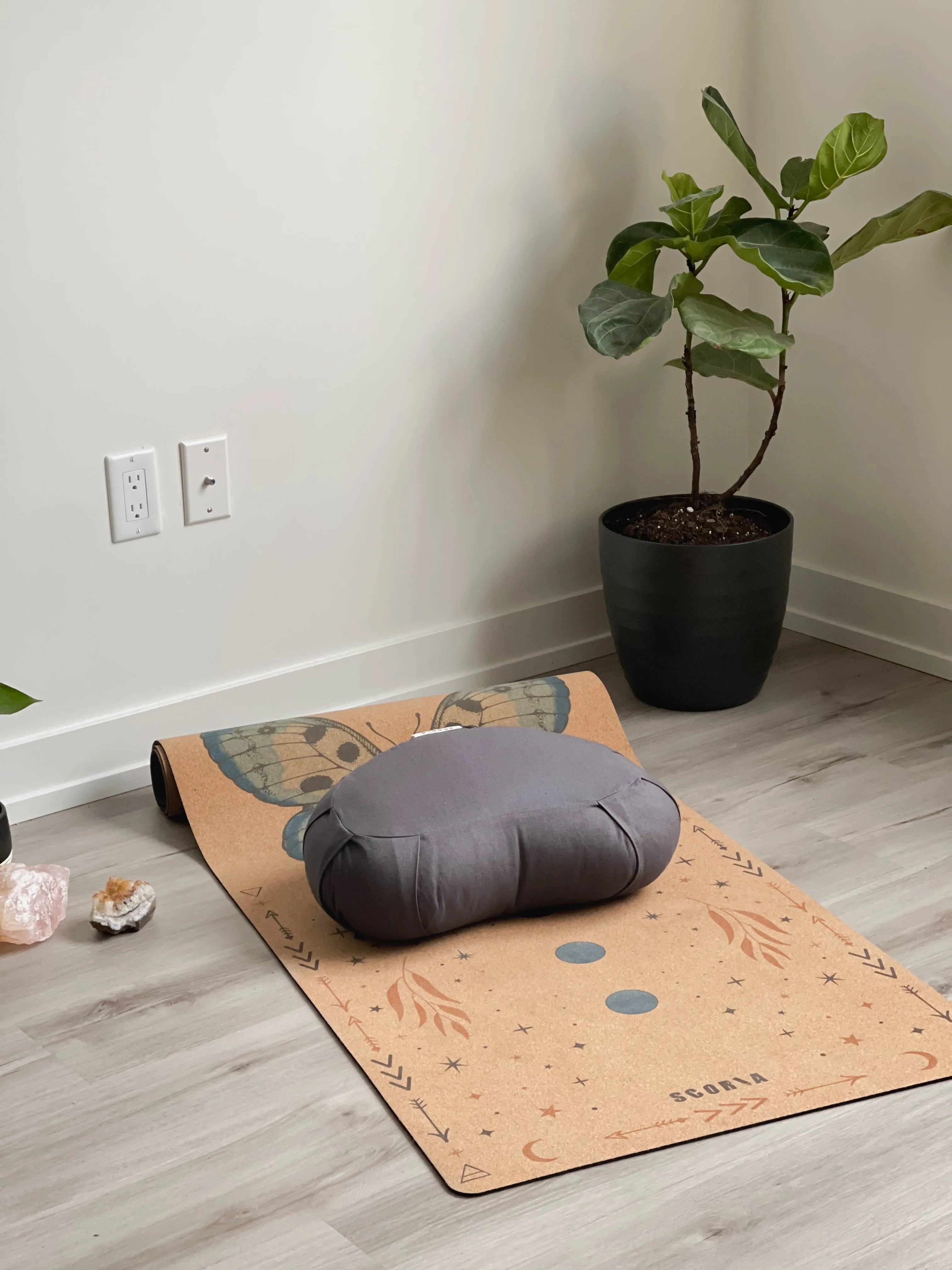 Crescent Natural Meditation Cushion | Shadow Grey