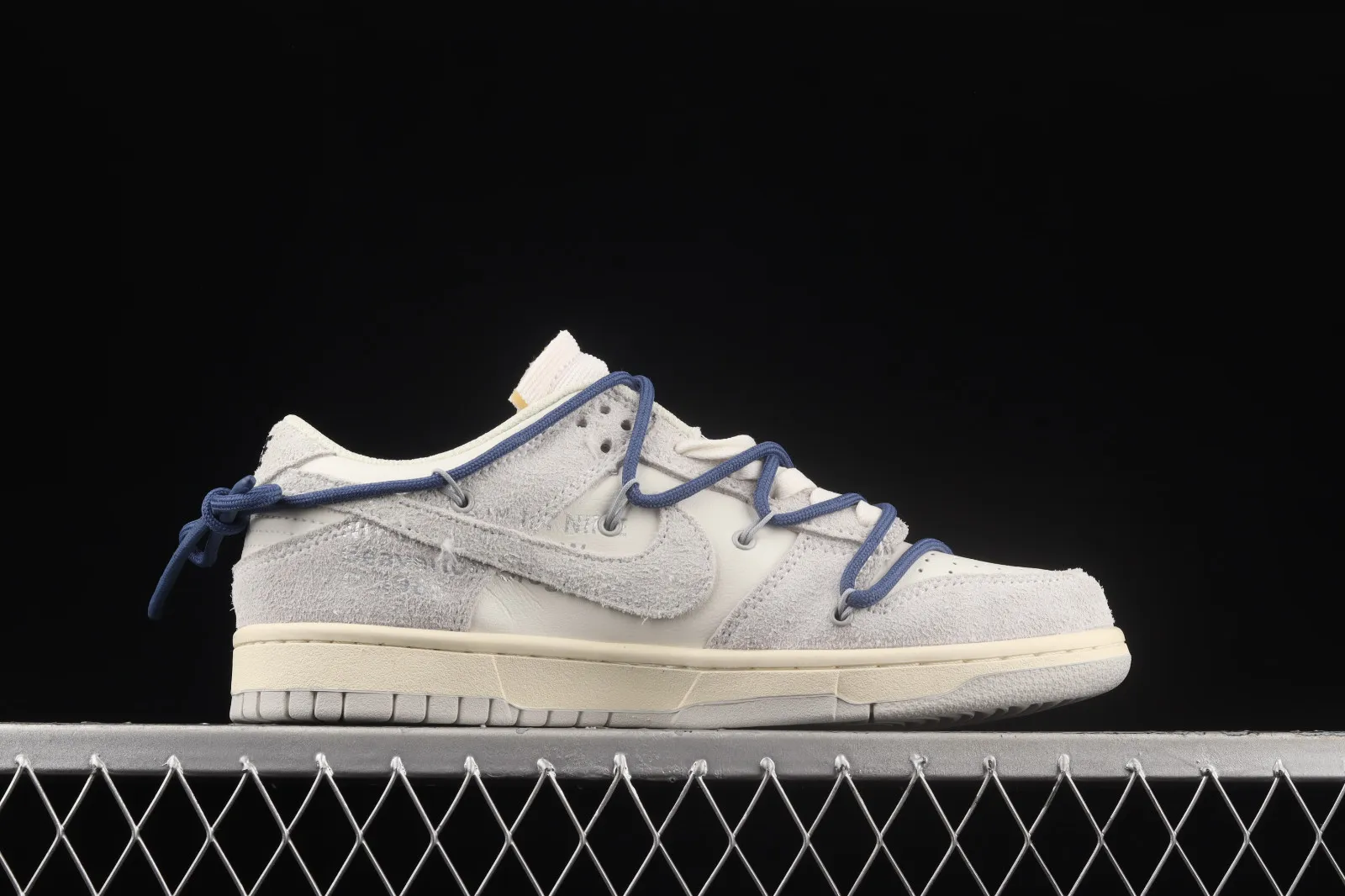 Off-White x Nike SB Dunk Low Lot 18 of 50 Neutral Grey Dark Blue DJ0950-112