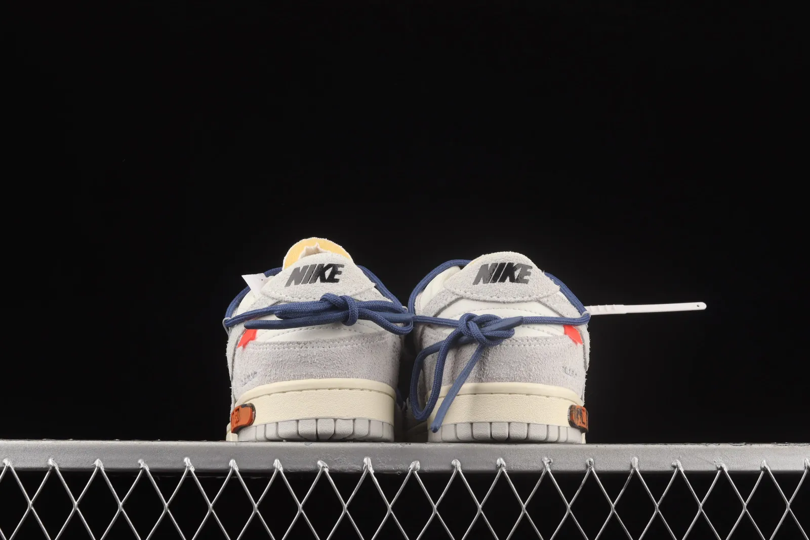 Off-White x Nike SB Dunk Low Lot 18 of 50 Neutral Grey Dark Blue DJ0950-112