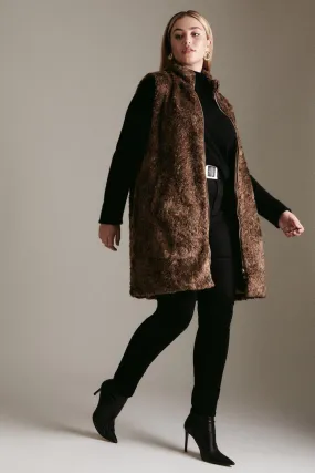 Plus Size Textured Faux Fur Long Gilet | Karen Millen