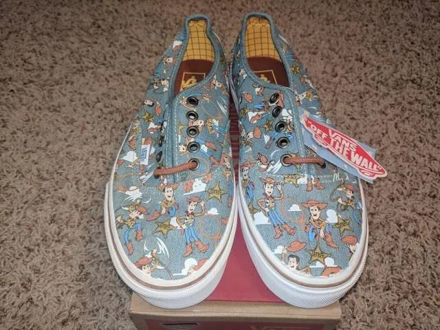 Vans x Toy Story Authentic Woody Print Denim  4 Mens NEW...